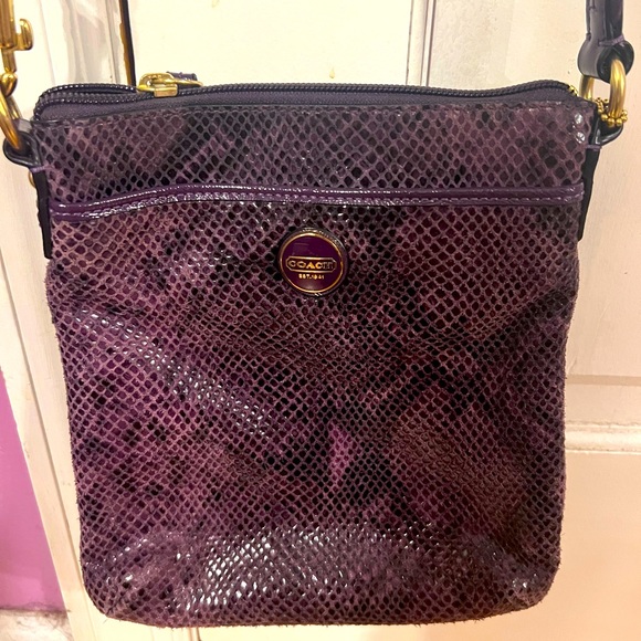 Purple Coach crossbody bag - Picture 1 of 4